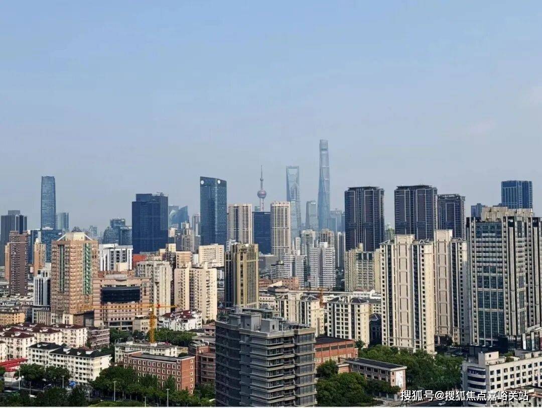 中心 - 环境户型价格地址楼盘详情配套电话交房时间配套电话交房时间尊龙凯时人生就是搏平台静安玺樾 (售楼处) 首页 - 静安玺樾销售(图28)